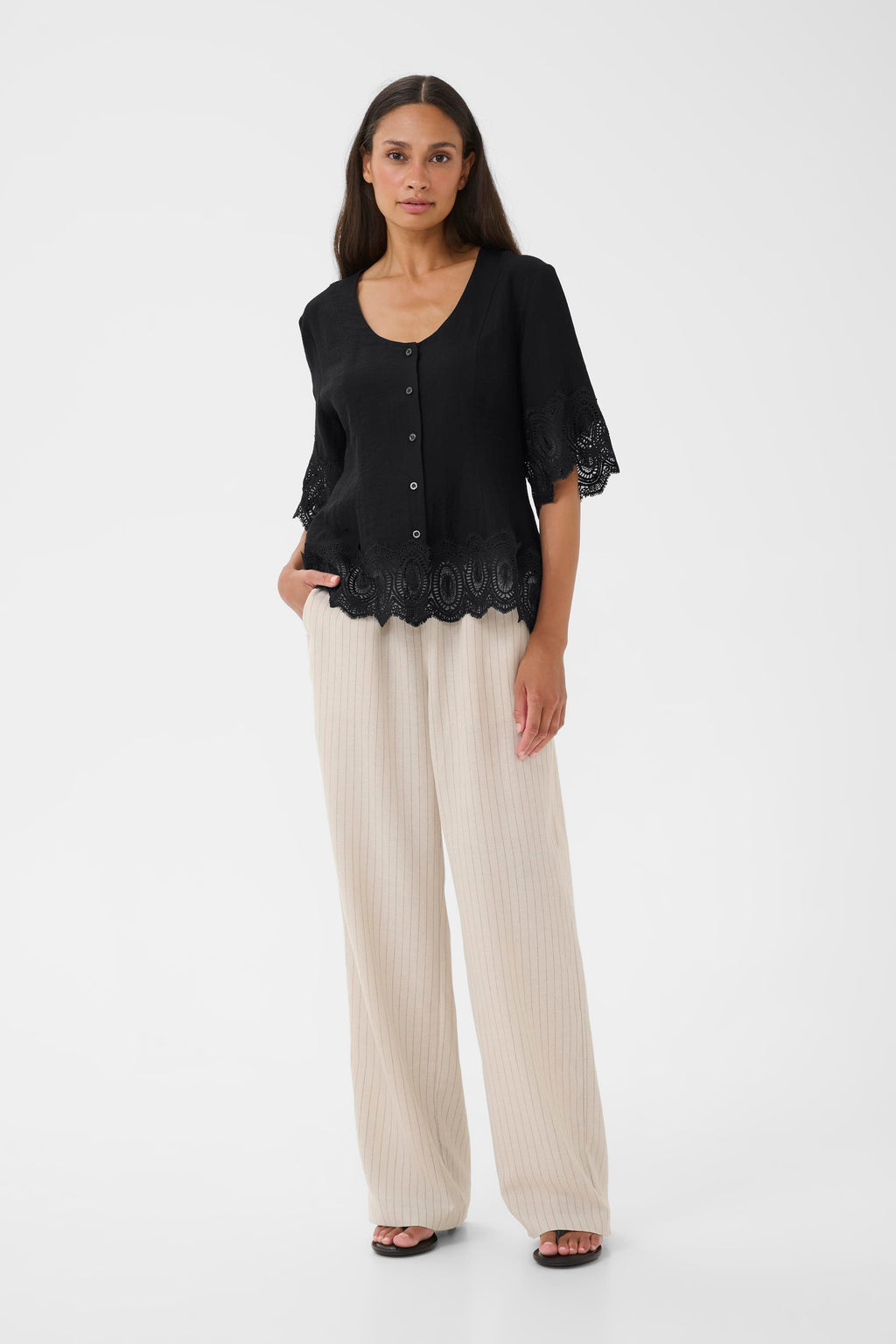 karen by simonsen blus urith svart