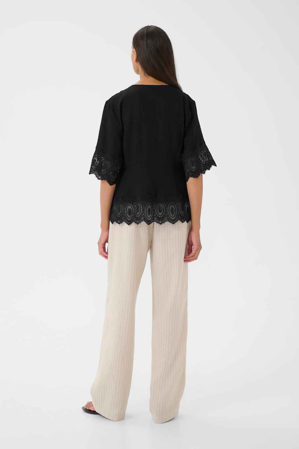 karen by simonsen blus urith svart