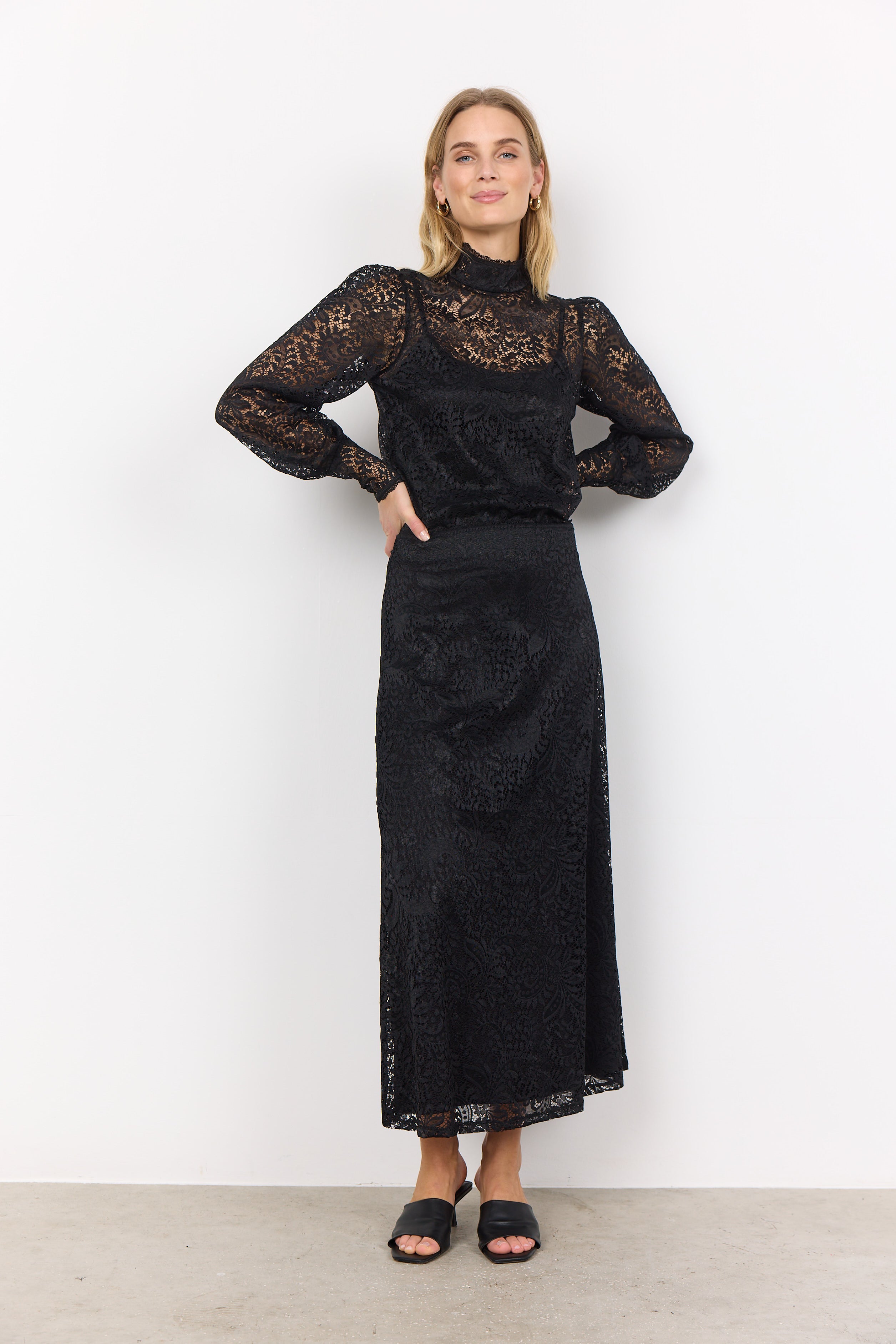 SOYA CONCEPT BLUS NAILAH