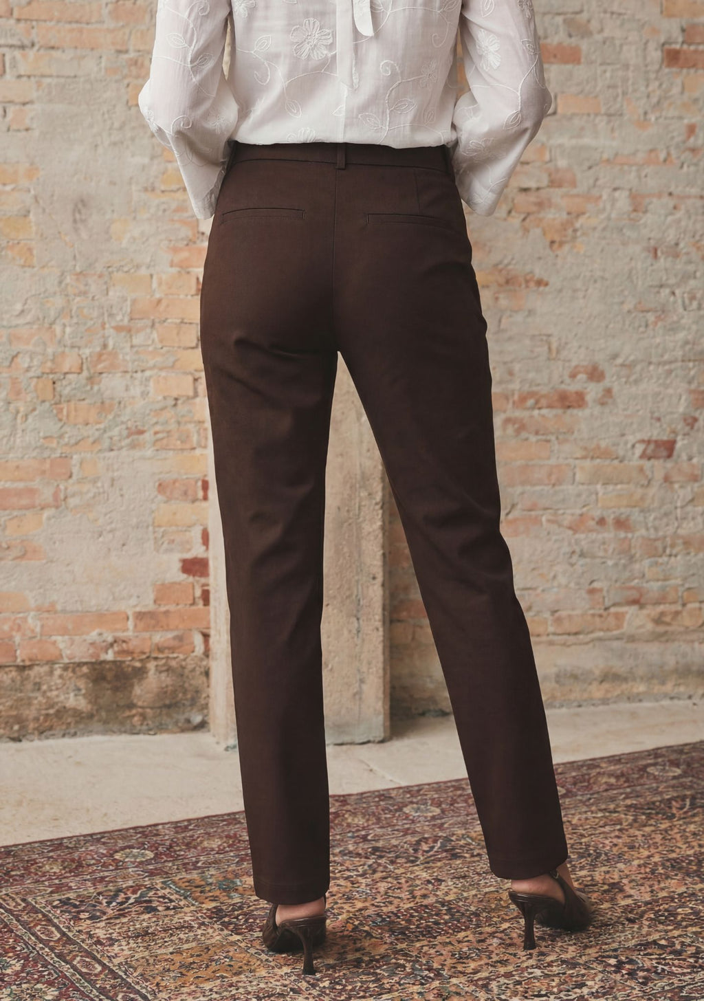 Isay chinos long brun