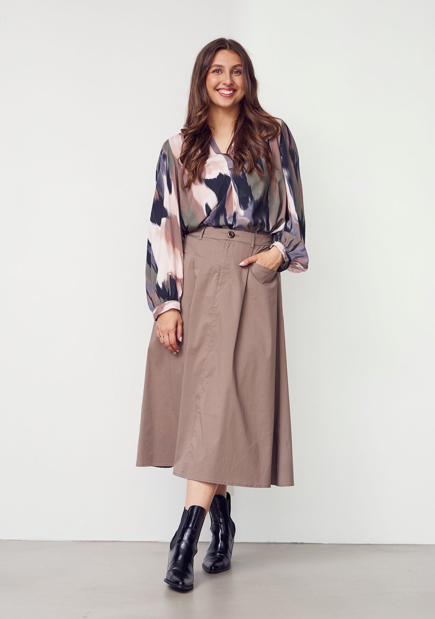 ISAY KJOL SIGGA MOLE