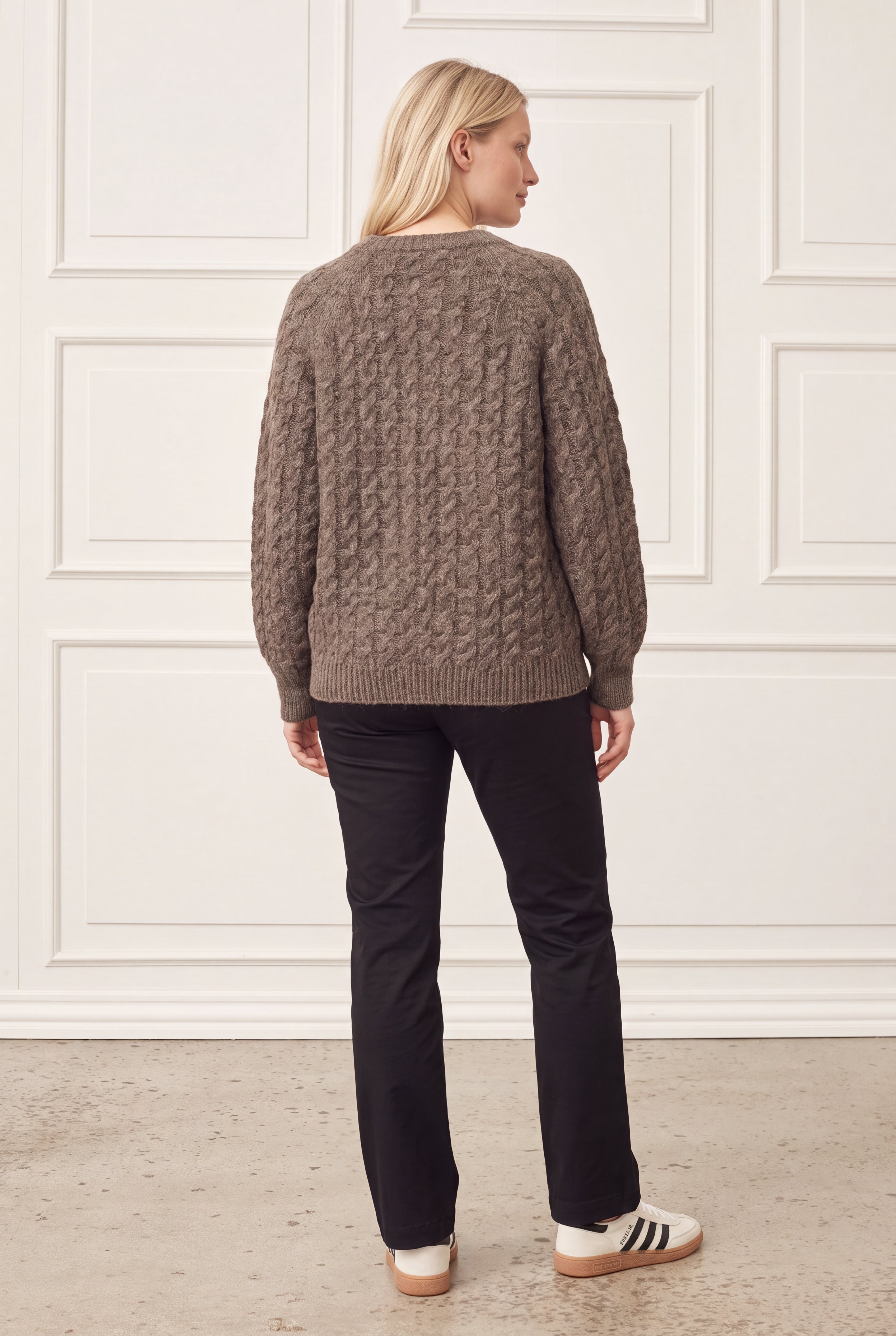 Isay kabelstickad cardigan anna