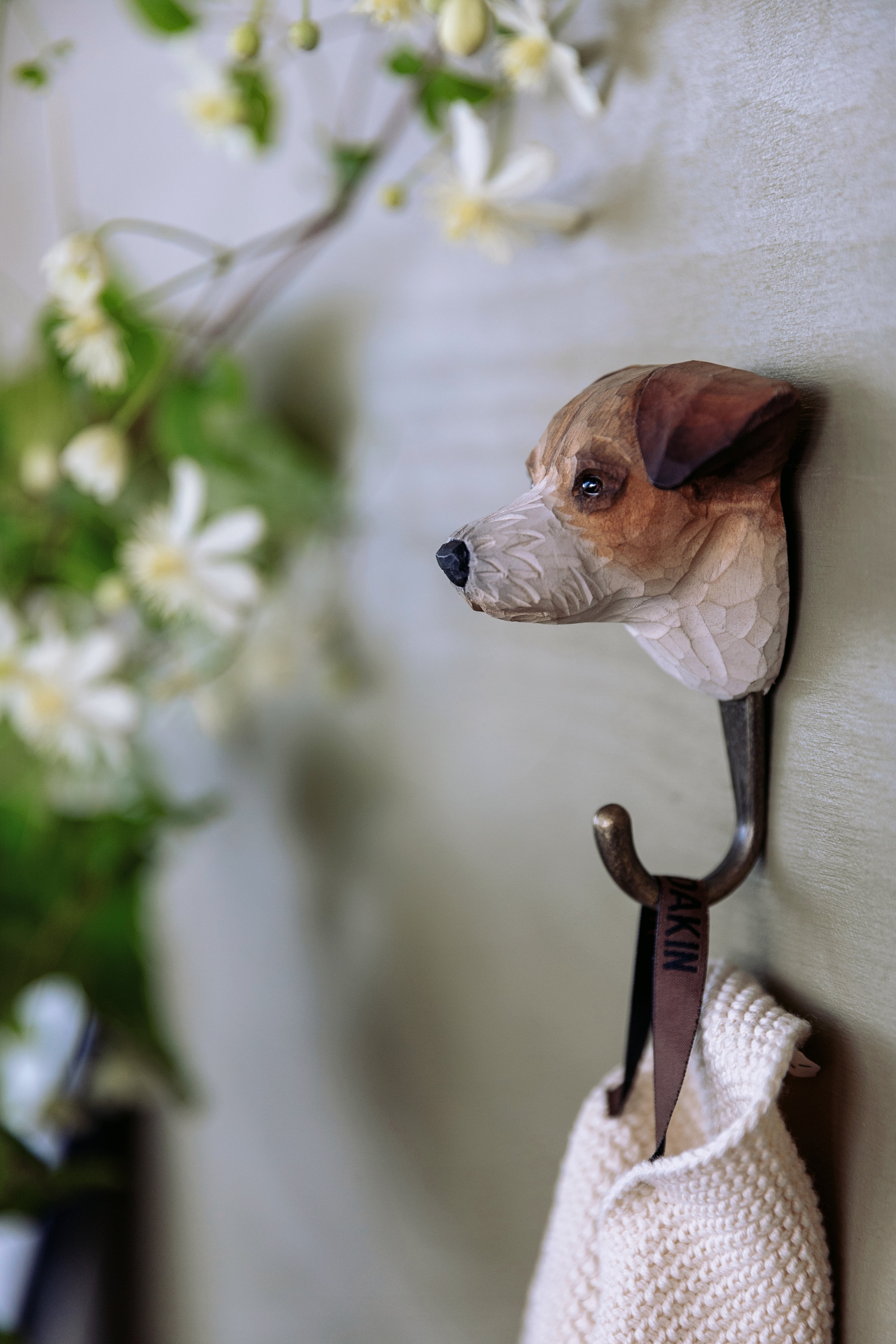 wildlife garden krok Jack russel