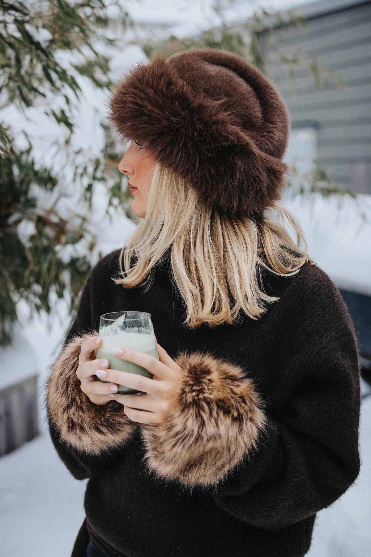 bow 19 hatt amina brun
