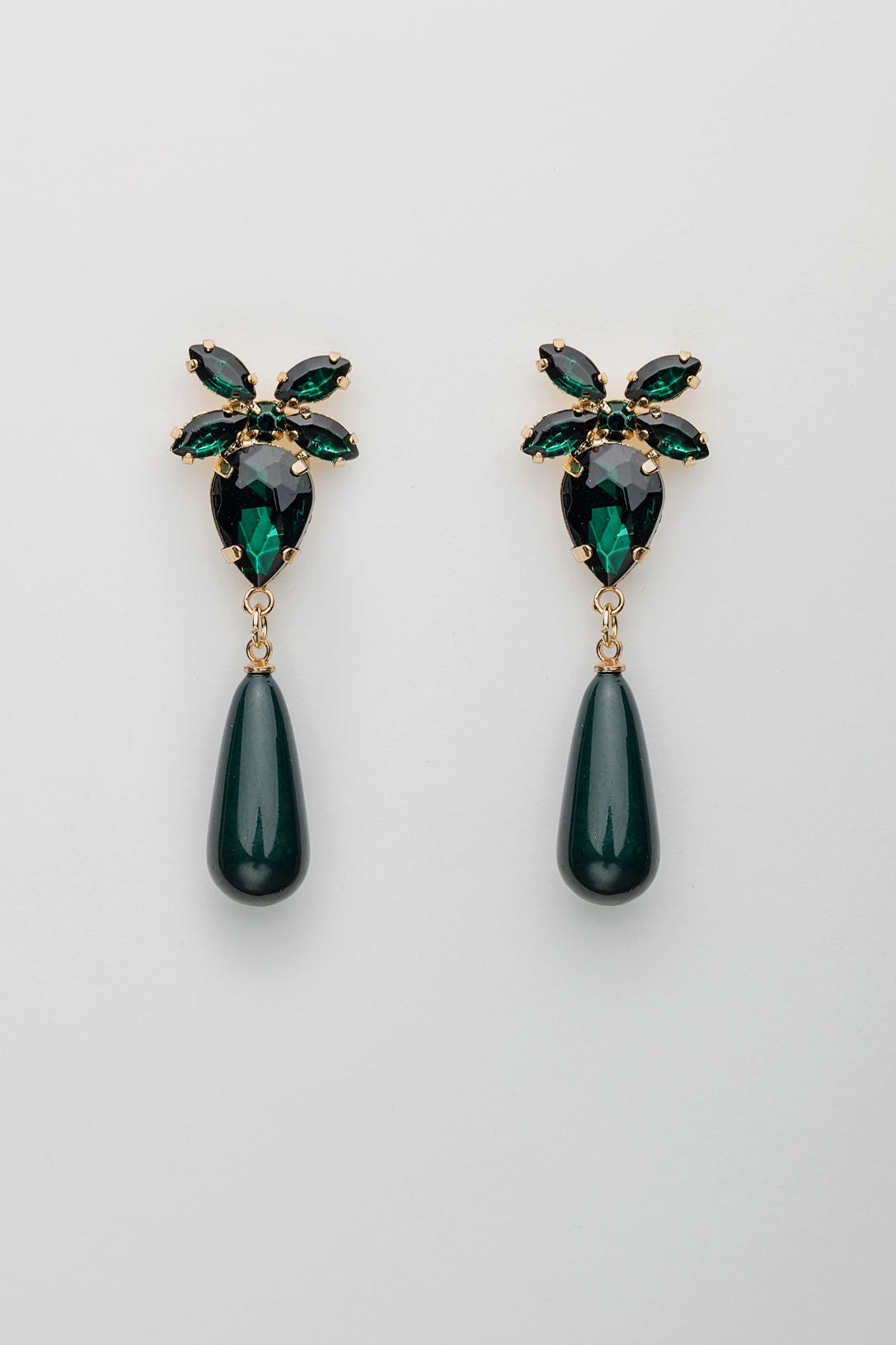 BOW 19 ÖRHÄNGE STONE DROP MÖRK GRÖN