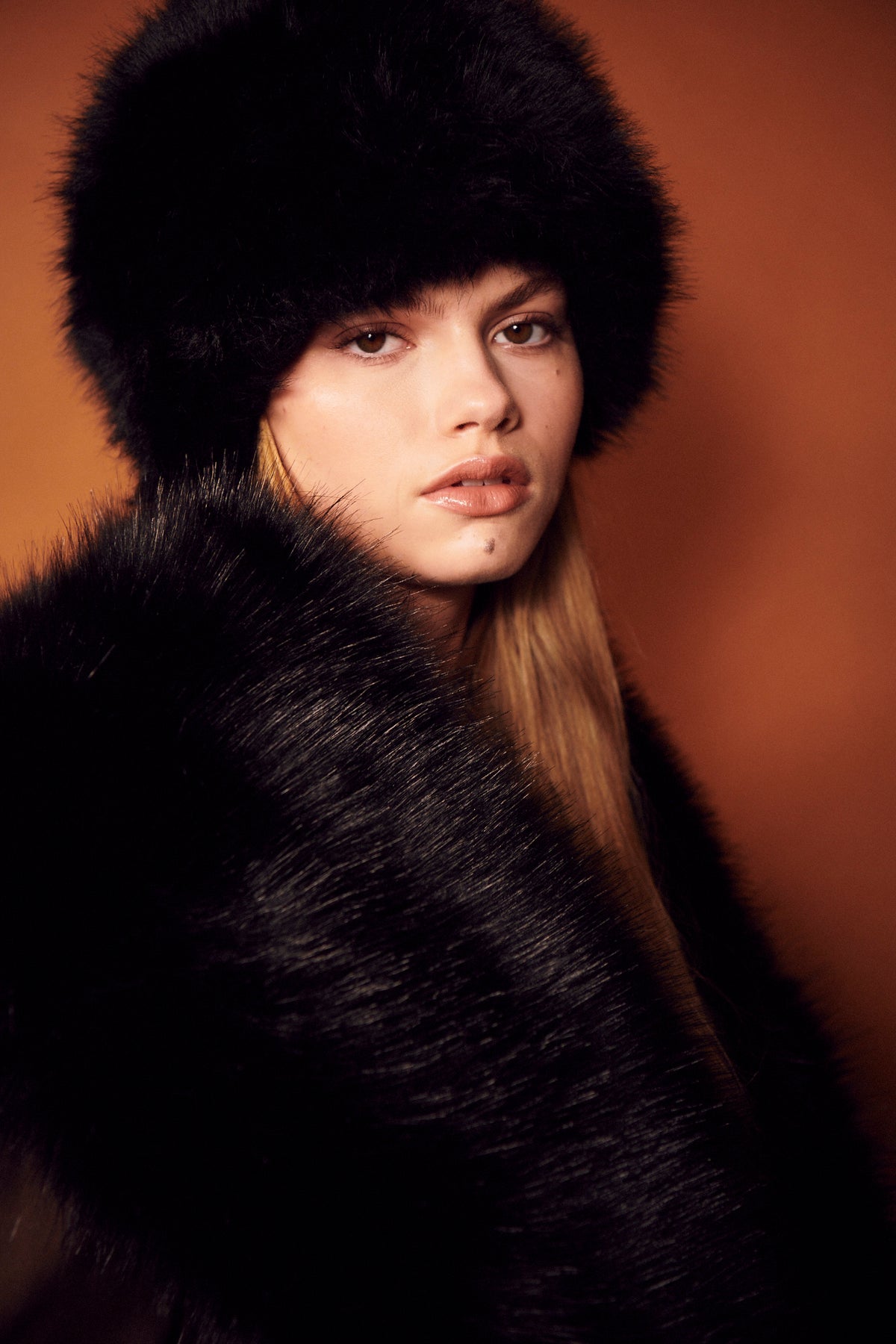 bow 19 hatt anais svart